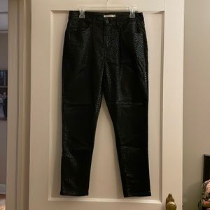 Levi’s 721 High Rise Skinny Jeans